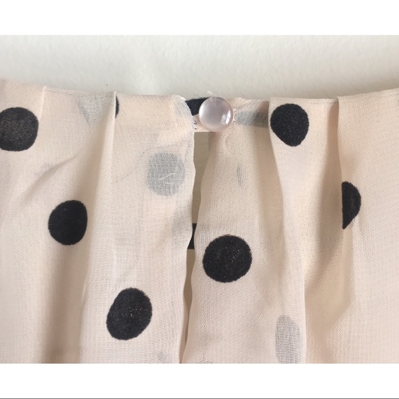 Roz & Ali extra large ivory top w/black polka dots - Picture 4 of 8